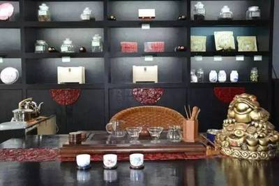 還是捉(zhuò)老幾拍類MV《震撼衛輝》,“能人”就是不一般,這是要火的節奏.