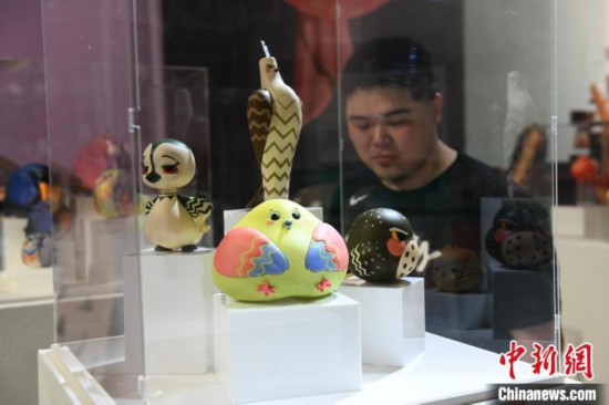匯聚上萬件藝術作品 四川美術學院啟幕2023畢業生作品展