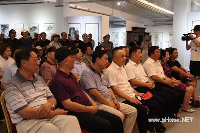新國學(xué)網(wǎng):“燕房墨詠·盛世歡歌”書畫作品展在攀天紅藝術(shù)館開幕_攀天紅藝術(shù)館-房山區(qū)-畫家-中國美術(shù)家
